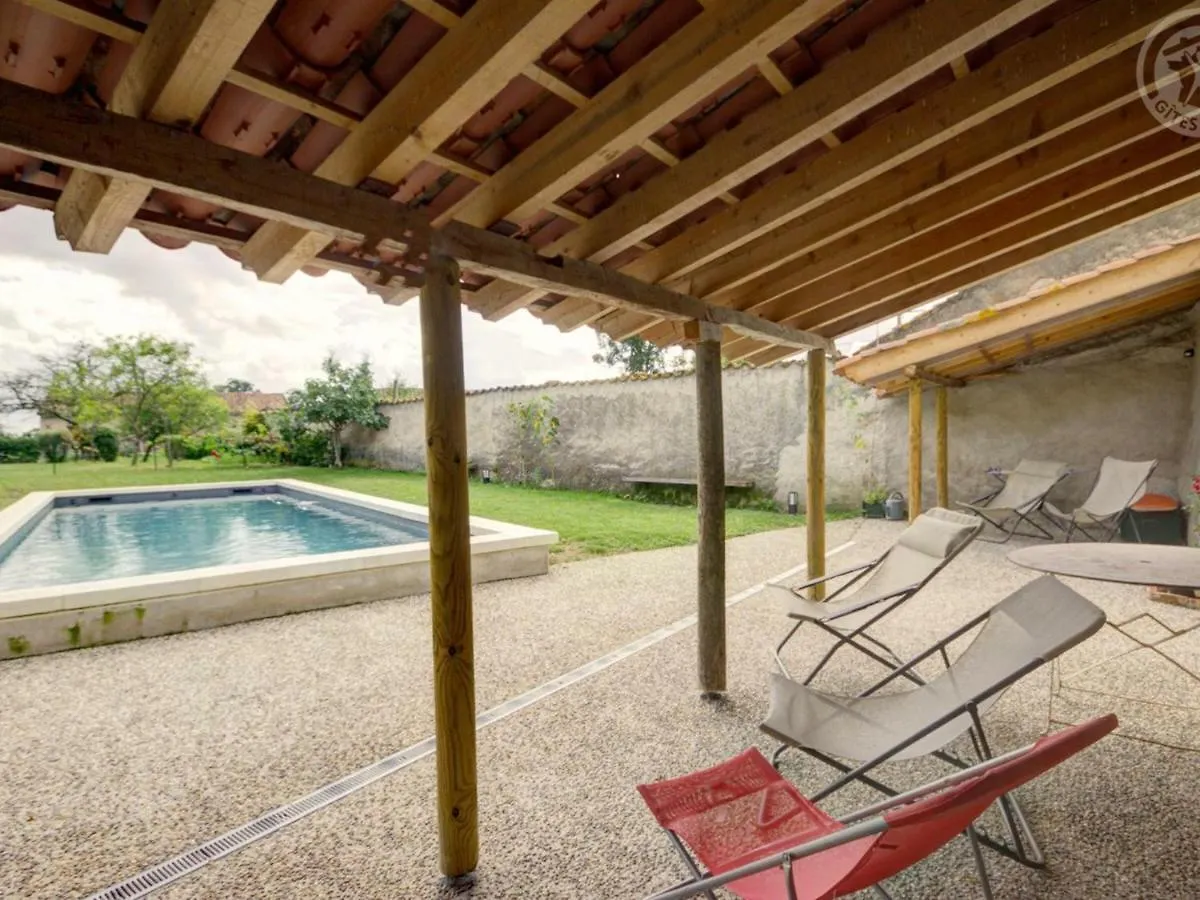 Holiday home Gite Historique Avec Piscine, Wifi, Animaux Acceptes - Fr-1-496-26 Saint-Germain-Laval